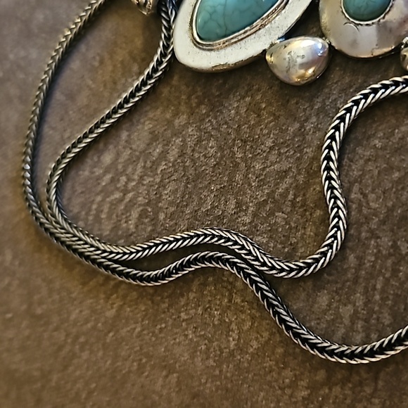 VTG Abstract Geometric Howlite Pendant Chain Necklace - Picture 6 of 7